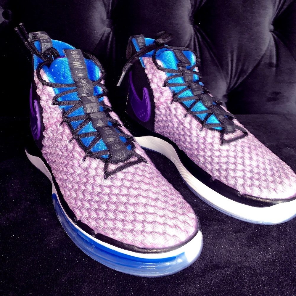 Nike AlphaDunk Basketball Shoe